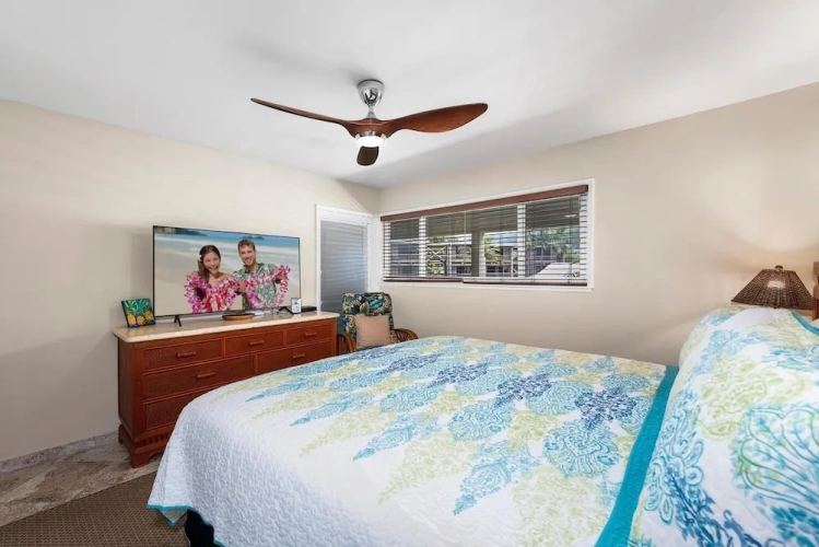 Banyan Tree 301: Oceanfront 2/2 Remodeled With AC
