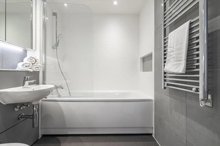 Two Bedroom Waterside Flat