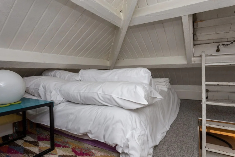 Top Floor Loft Flat in Clerkenwell