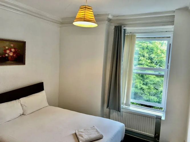 Cumberland Hotel