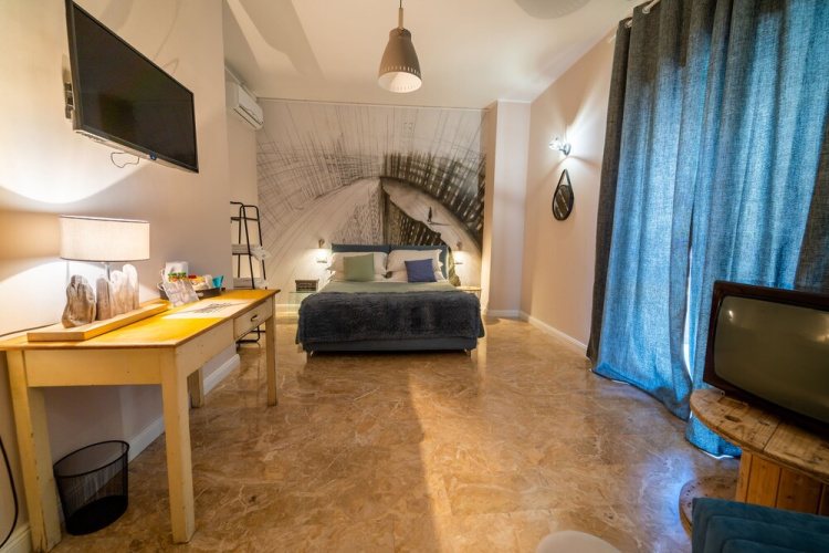 Urban Rooms