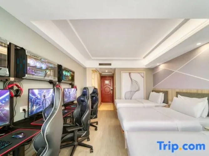 Double Suite