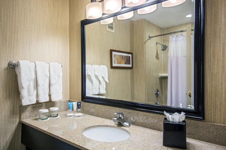 Crowne Plaza Newark Airport photo 9