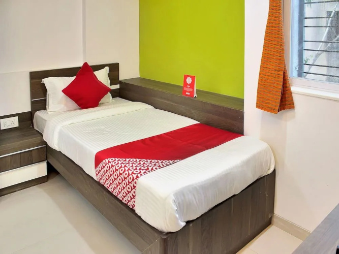 OYO 11634 Hotel The Upper Room