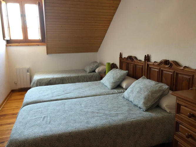 EVA & TRAVEL - Triplex La Cavallada