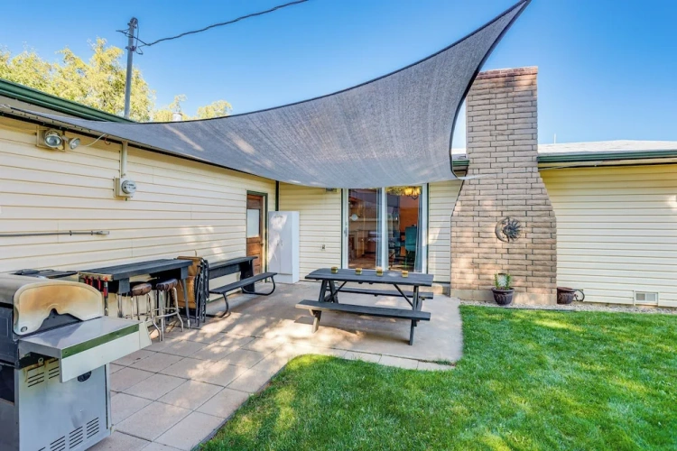 3 Bedrooms Cottage