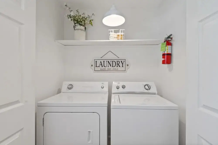 Foothills Walk-in - On-site Amenities