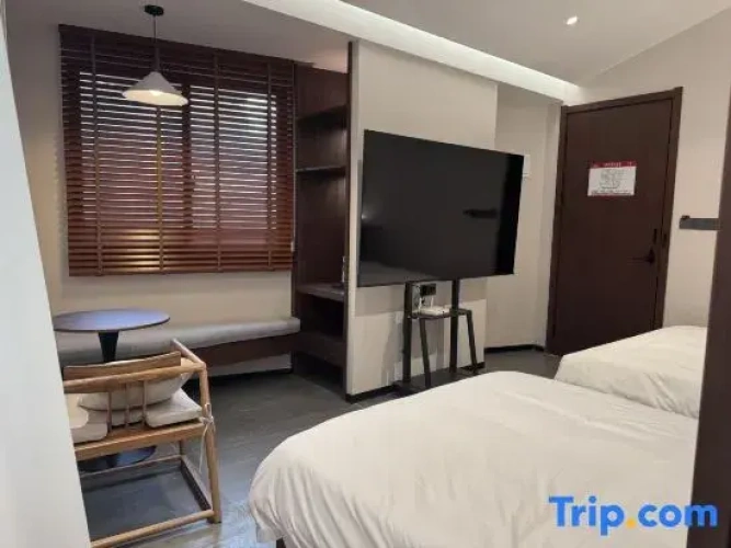 Standard Twin Family room