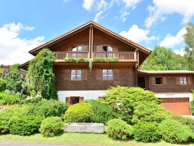 Wohnung in Bayerisch Eisenstein mit Garten