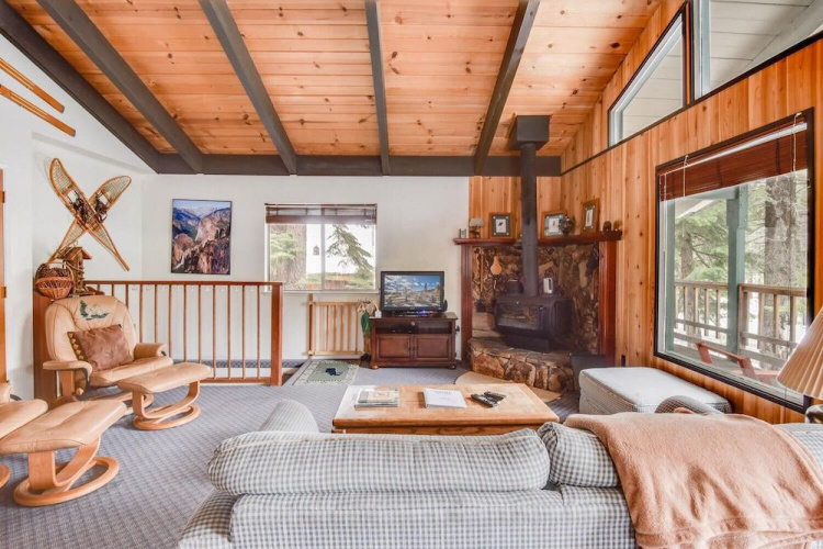 Cherry Hills Cabin - Sleeps 6, No Pets, Family Fun!