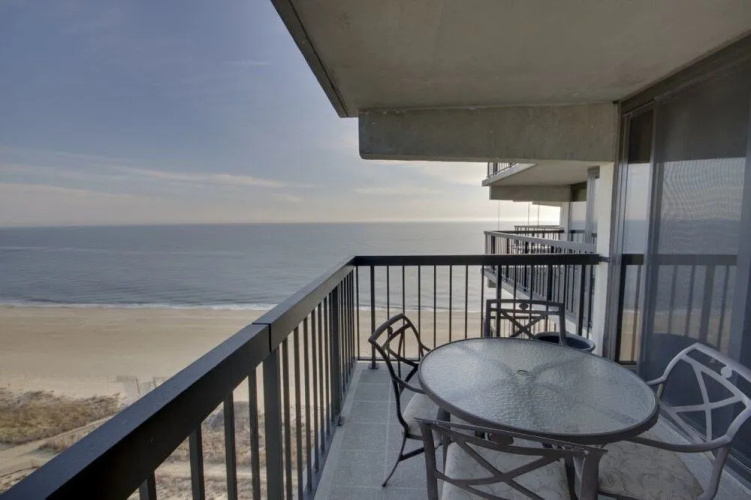 Sea Watch 1302 - 3 Br Condo