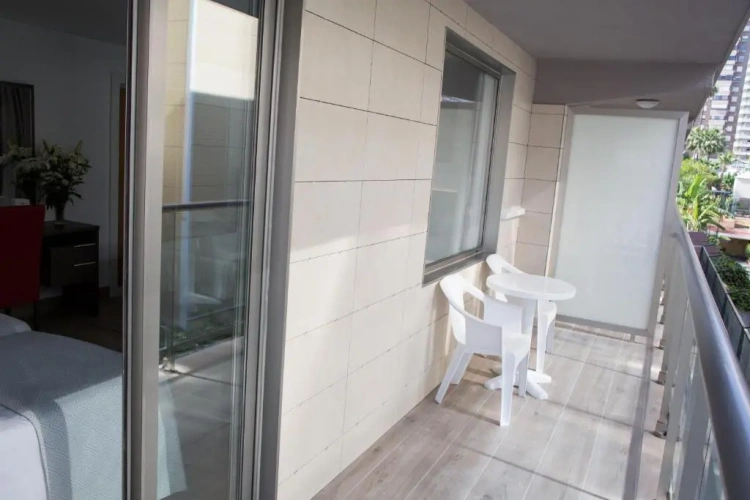 Standard Twin room with balcony