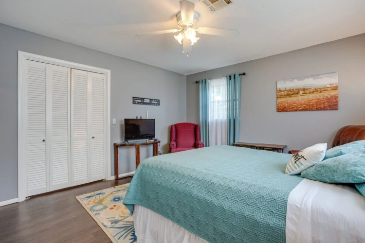Guest rooms