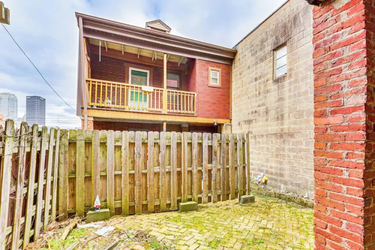 Walkable Studio in the Heart of Pittsburgh!