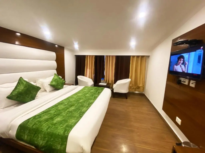 Hotel Royal Classic @ Mall Road Mussoorie
