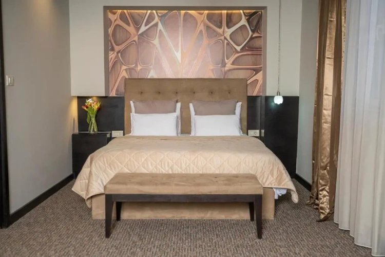 Deluxe Double Suite