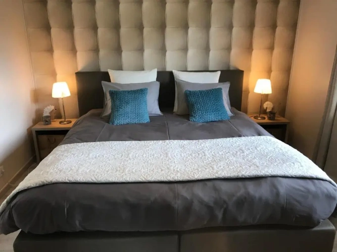 2 Bedrooms Chalet