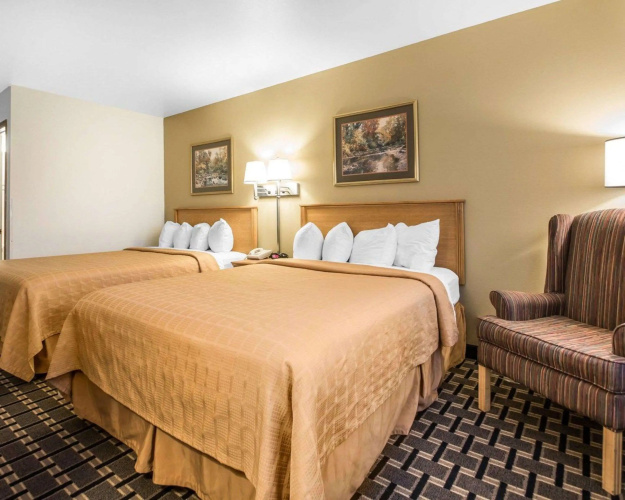 Quality Inn Mauston I-90