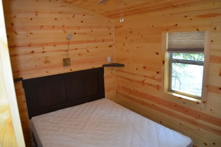 2 Bedrooms Cottage