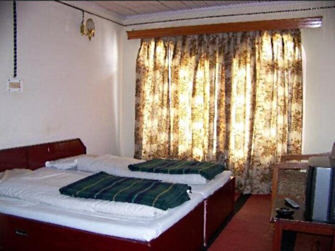 Swiss Hotel Kashmir Over view