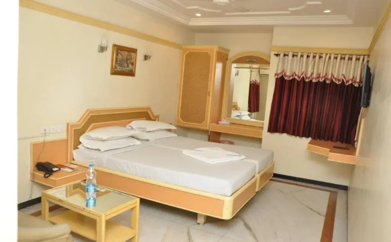 Hotel Sathyam Trichy