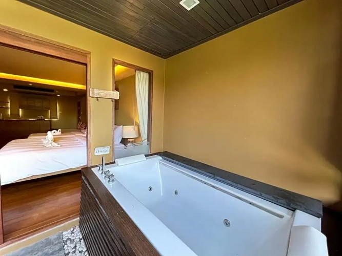 Triple Suite