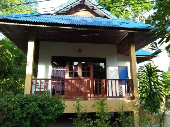 Superior Bungalow with pool view