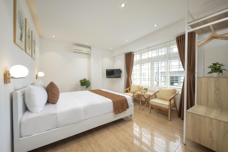 Deluxe Double room with city view