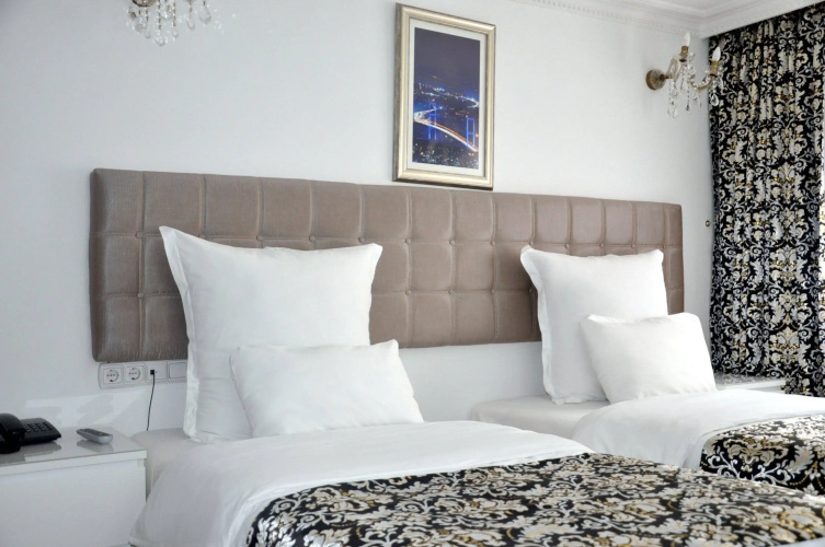 Hettie Hotel
