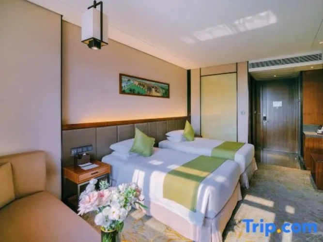 2 Bedrooms Deluxe Family Suite with view