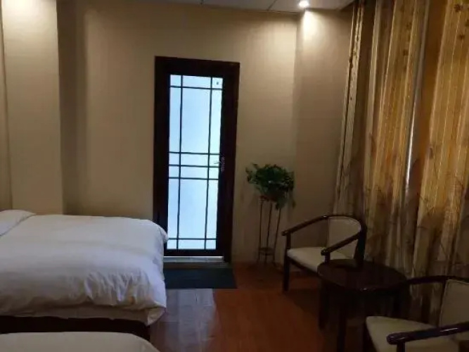 Mengcheng Jiayue Hotel