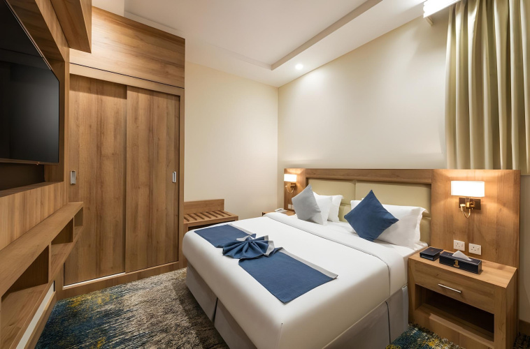 Sunday Luxury Central formerly Anan hotel