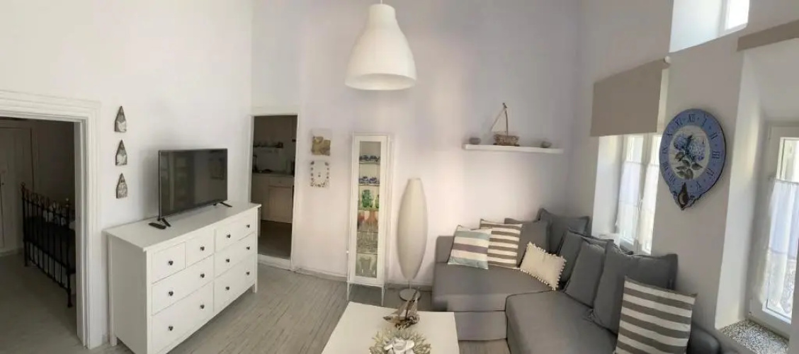 BUDGET DOWNTOWN APARTMENT- Harma I