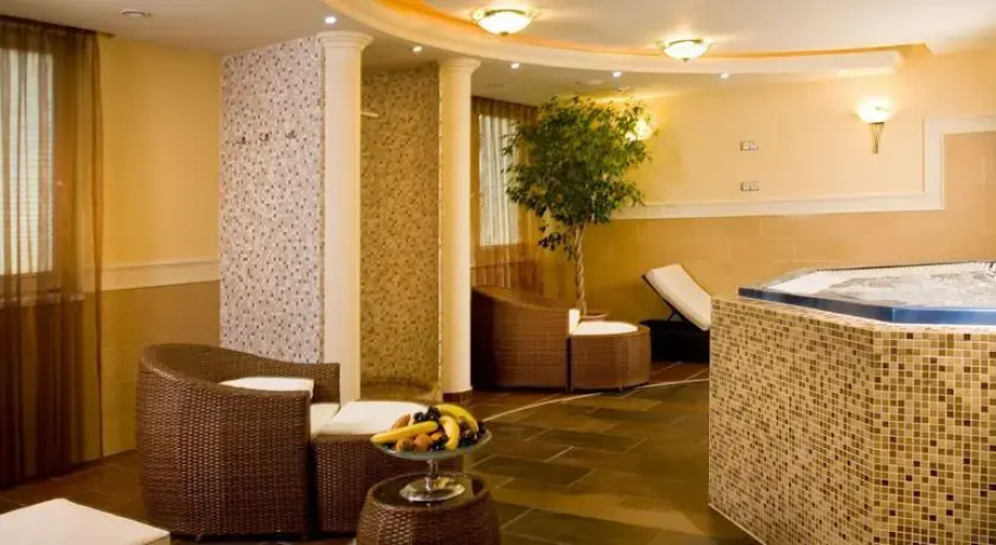 Hotel Kálvária Ii