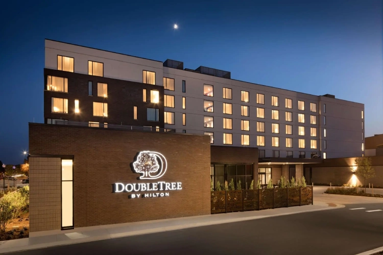 Deluxe Double Suite