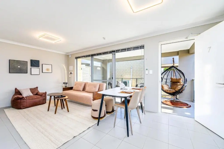 2 Bedrooms Apartment