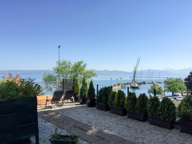 Standard Double room with lake view