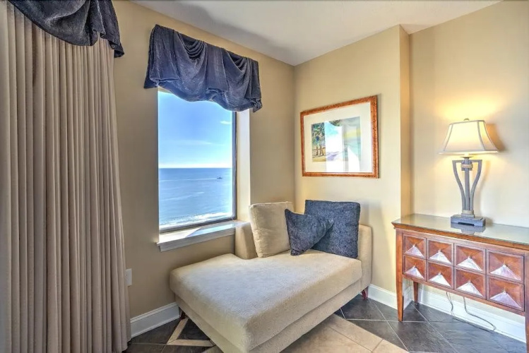 South Wind Penthouse 3 - 4 Br Condo