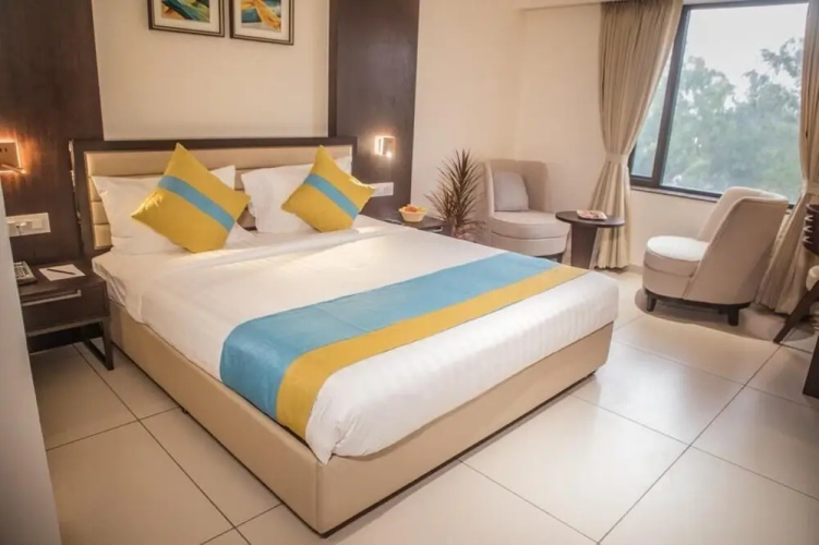 Hotel Cypress