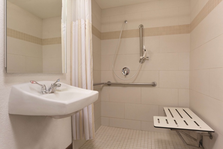 Hilton Garden Inn Anaheim/Garden Grove photo 9