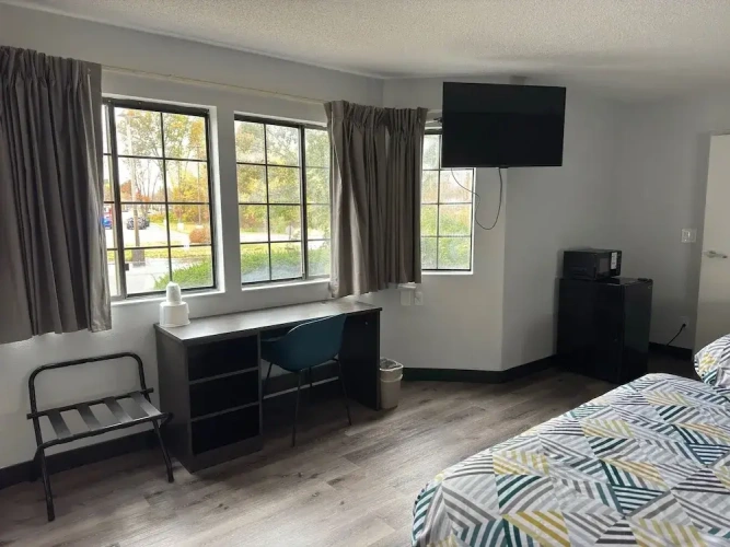 Deluxe Quadruple Suite