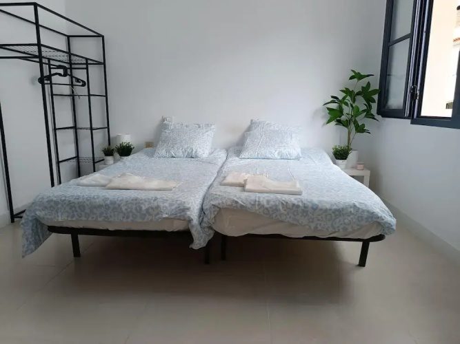 Villa-costaadeje-3br-balcony-wifi-parking