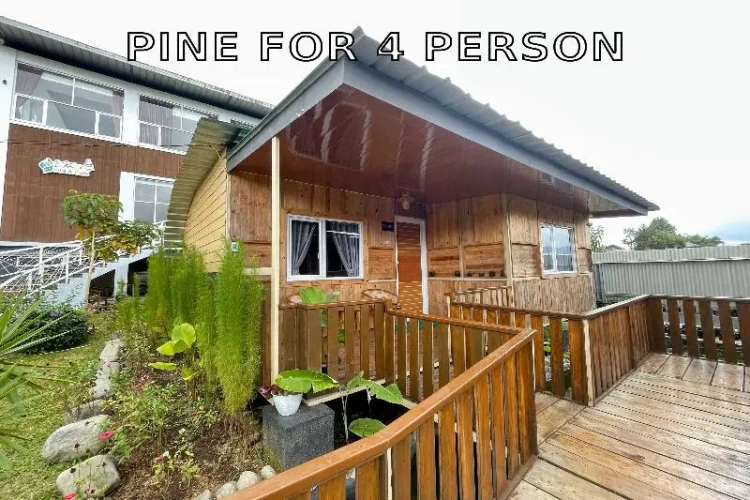 Standard Quadruple Family room with balcony