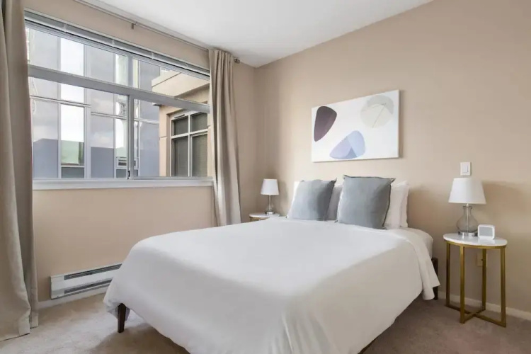 Bellevue Modern 2BD 2BA Apartment