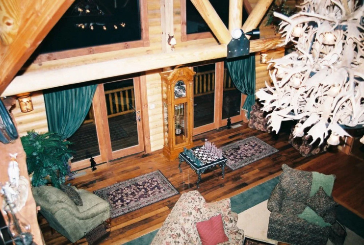 Pine Lakes Lodge