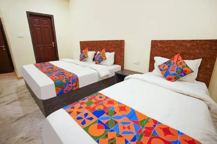 Fabexpress Yash Comfort Inn
