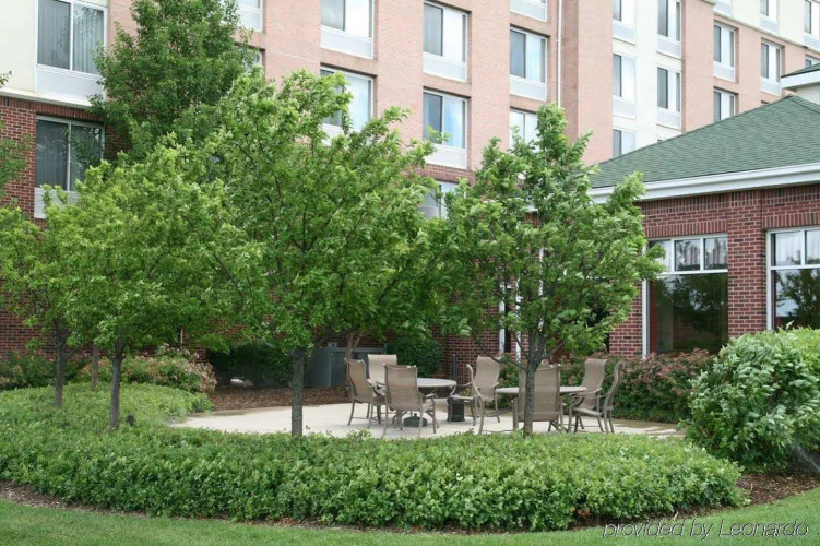 Hilton Garden Inn Detroit Metro Airport photo 31