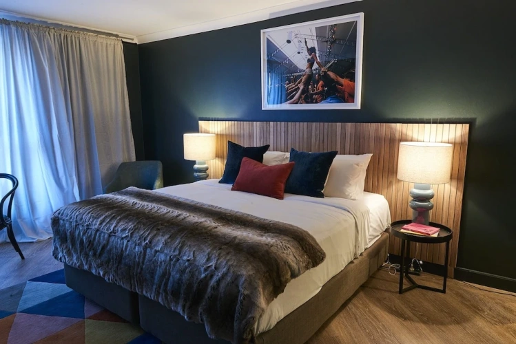 Double Suite