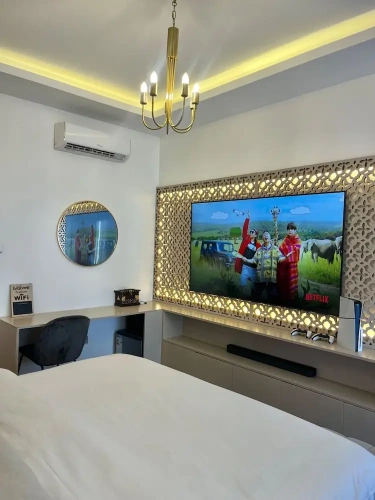 Luxury Suite