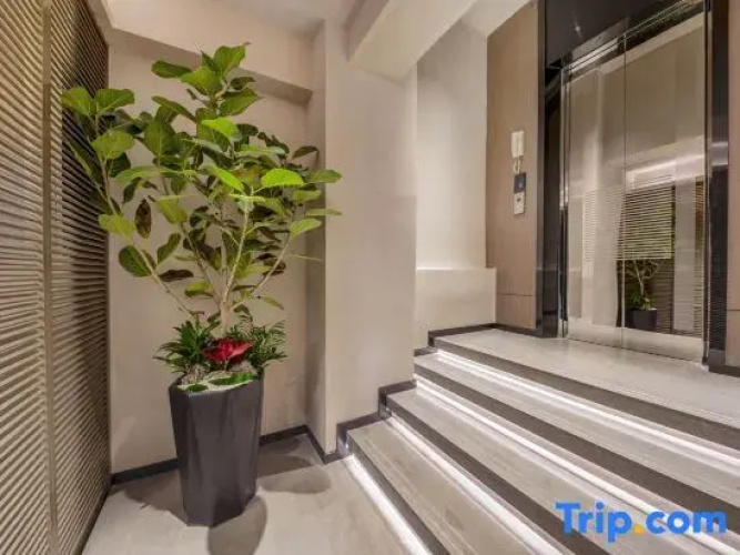 Youyi Chao Hotel (Xili Subway Station)